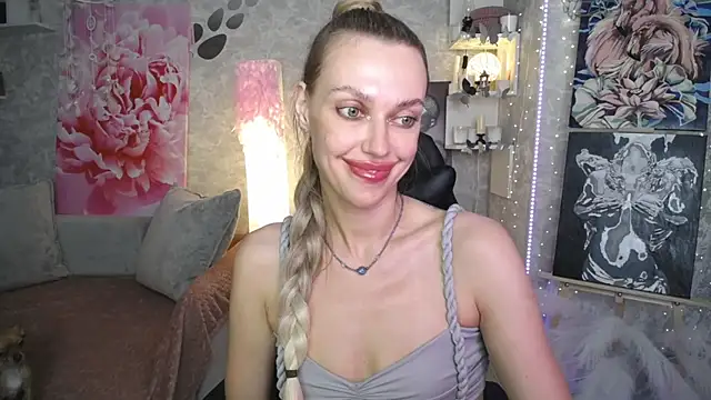 NickyAdamidi live cam on StripChat