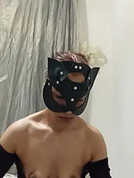 Alevsiz live cam on StripChat