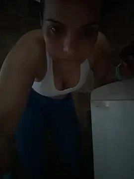 Anavalle live cam on StripChat