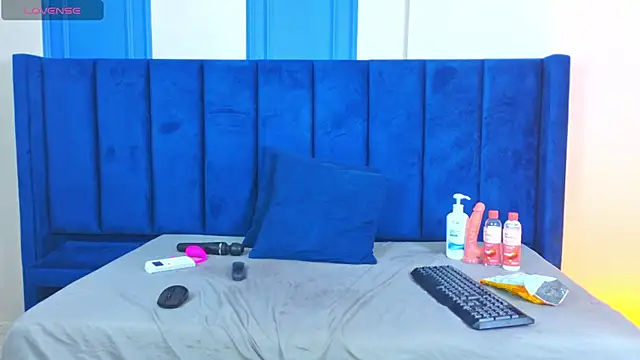 maddysonsweet live cam on StripChat