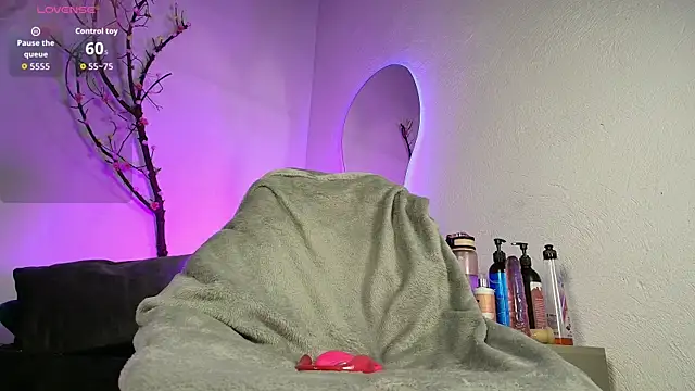 Teasedolll live cam on StripChat