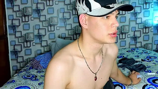 Logansteel_'s cam show statistics and live stream