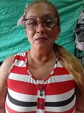 MOTHER_AND_SON09 live cam on StripChat