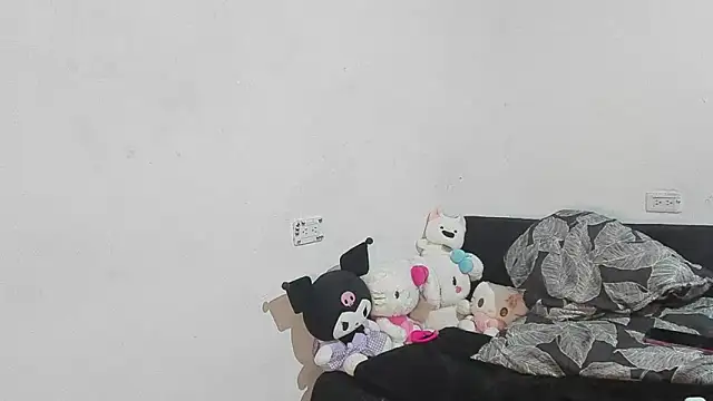 eirlysx (F teen) - riding reverse cowgirl dildo