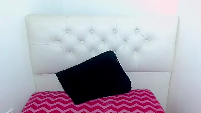 x_isabella_x webcam
