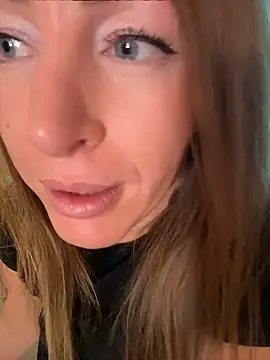 christinasiemone - ChristinaSiemone's free webcam - UK Sex Cams