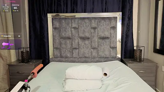 LeoMonnroe webcam