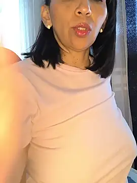 Mrsvictoriaaa live cam on StripChat
