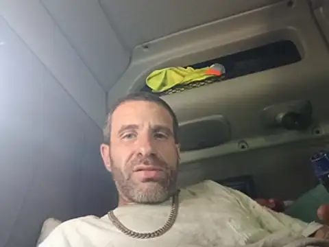 Gain2in1 live cam on StripChat