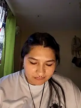 LauraHorny69 live cam on StripChat