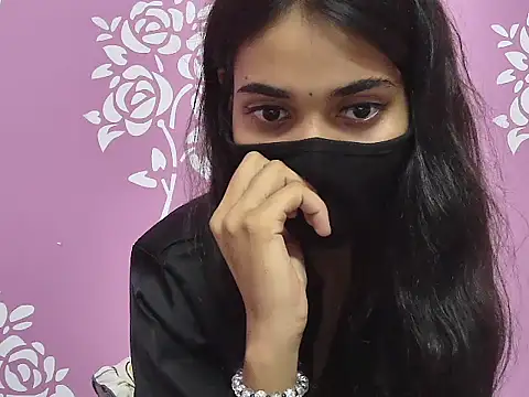 Shanaya_xo