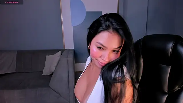 MollyJones_ webcam