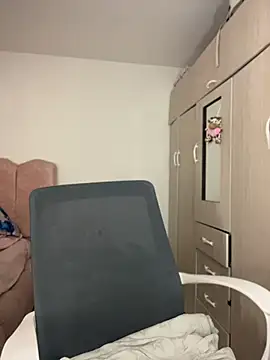Emmily_19