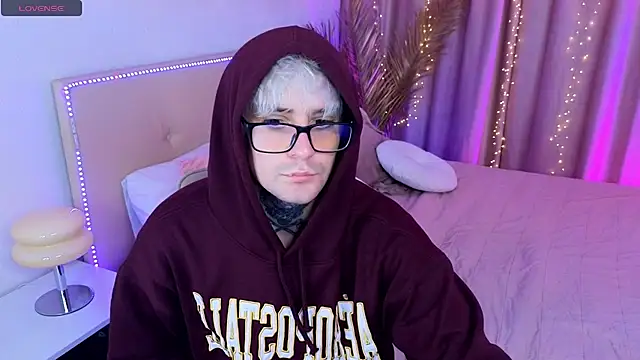 drillfi11 live cam on StripChat