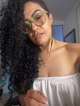 Koral369 live cam on StripChat