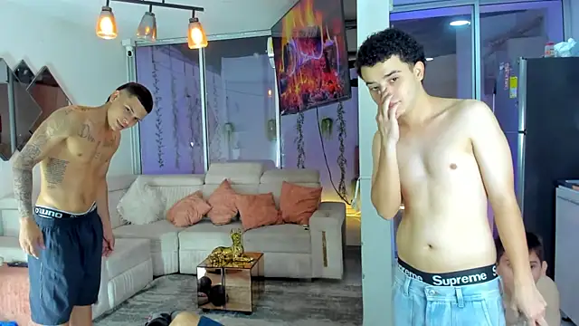 Houseofwarrios webcam