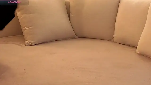 IsabellaSandoval webcam