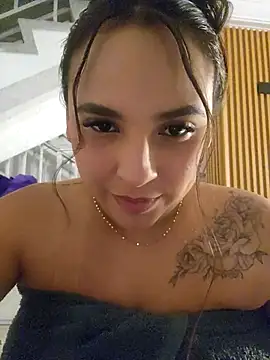 LizzRouse live cam on StripChat