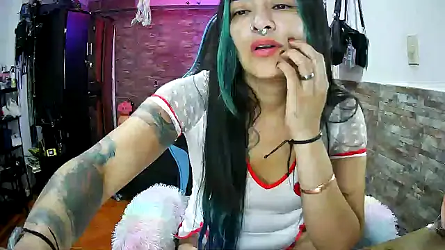 AngelaQueen_ live cam on StripChat