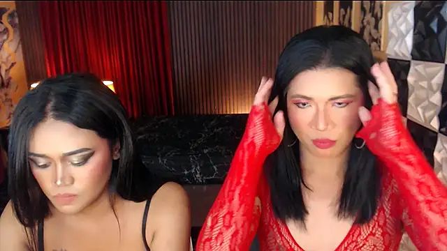 SiaraMassiveCock webcam