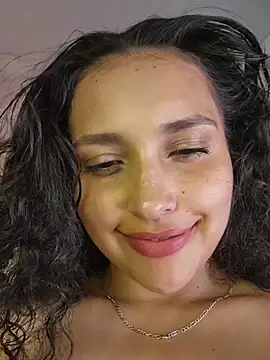Lucy_Marin webcam