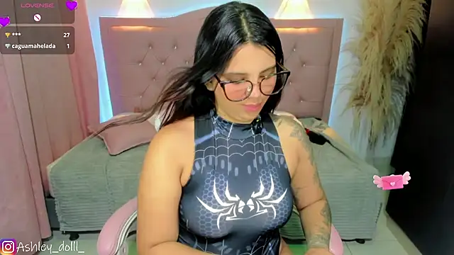 ashley_dolll's live room