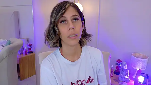 ZoeyPetit webcam