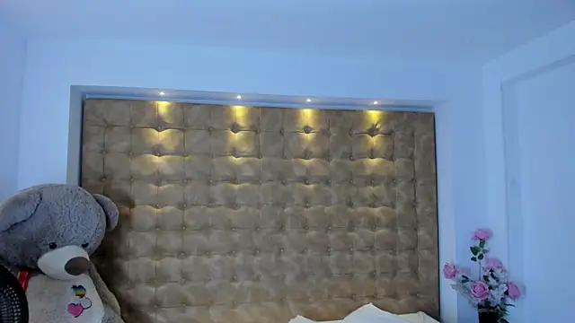 violet_giraldo webcam