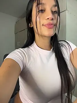 Emmily_19 webcam