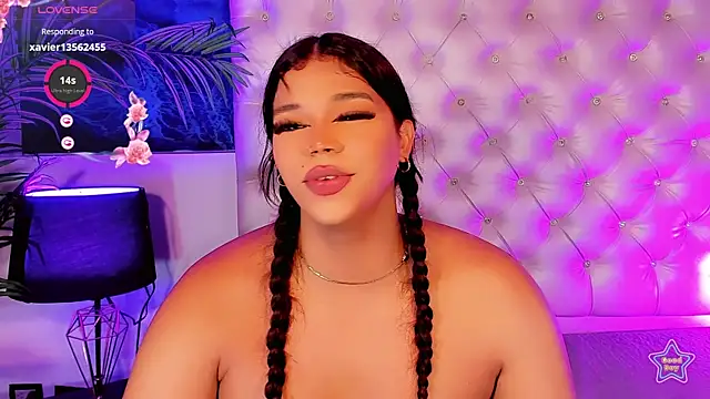 Keira_Fox31 webcam