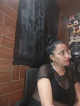 Alexandrina live cam on StripChat