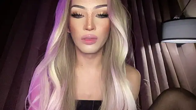 Alicegreenexx live cam on StripChat