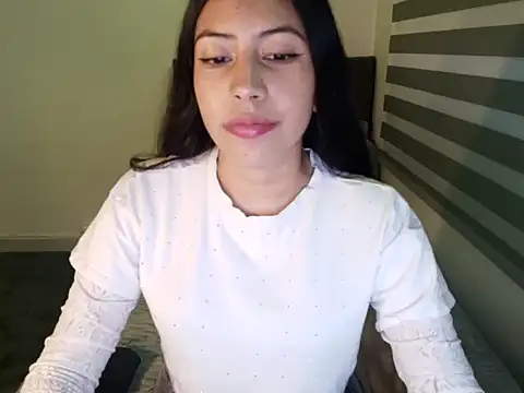 ScarleTemptation webcam