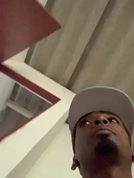 KINGMONEY98 webcam