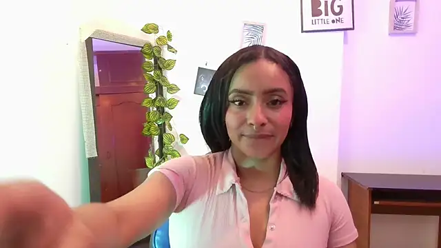 naia_goddess - NAIA_GODDESS's free webcam - UK Sex Cams