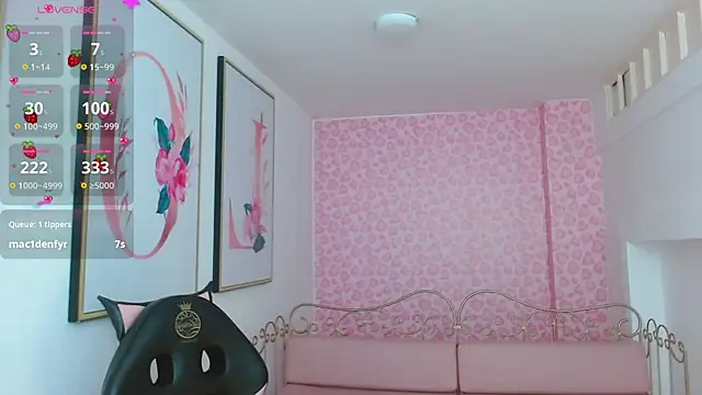 Small_naugthy_ webcam