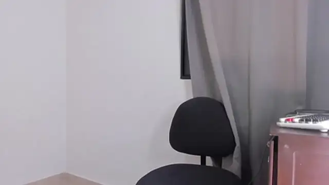 Emma_lean webcam