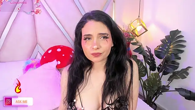 LilithRyder live cam on StripChat