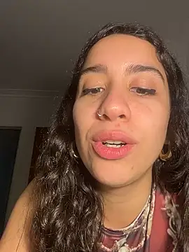Souphicherry live cam on StripChat