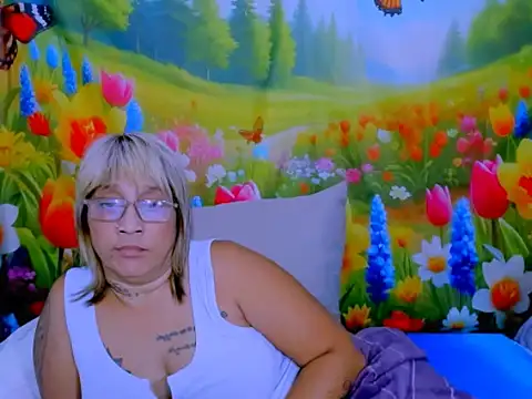 indianroxy live cam on StripChat