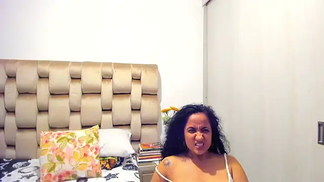 alaskmiller1 live cam on StripChat