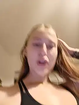 Susiee_Redd live cam on StripChat