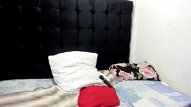 Dope_Chick live cam on StripChat