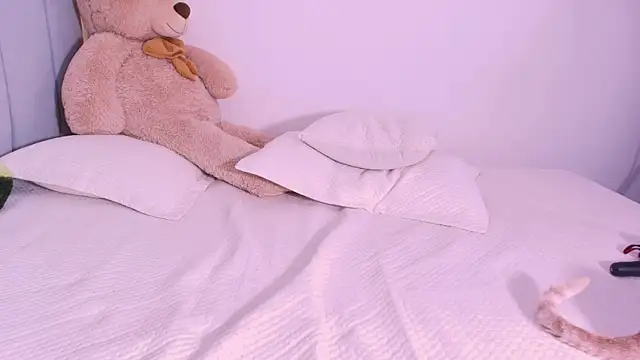 DannaHyde live cam on StripChat