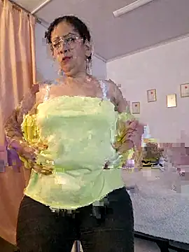 christy_ant webcam