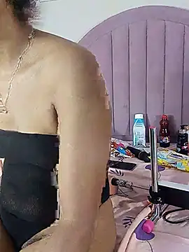 Nalapalmer live cam on StripChat