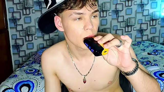 LoganSteel_ webcam