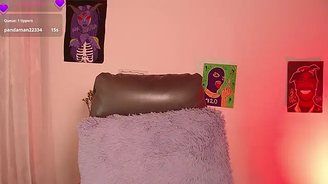 Cata_green live cam on StripChat