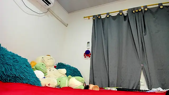 vennuss19 live cam on StripChat