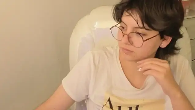 Nathaly_ds live cam on StripChat